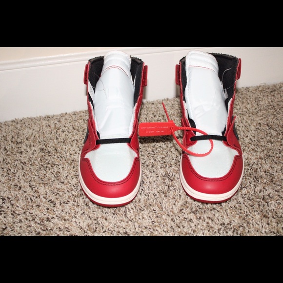 Off white Chicago 1